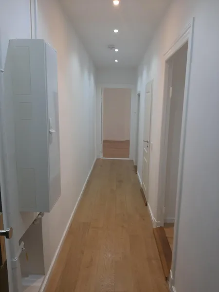 Ruhige 2-Zimmer-Altbauwohnung mit Balkon — photo 1